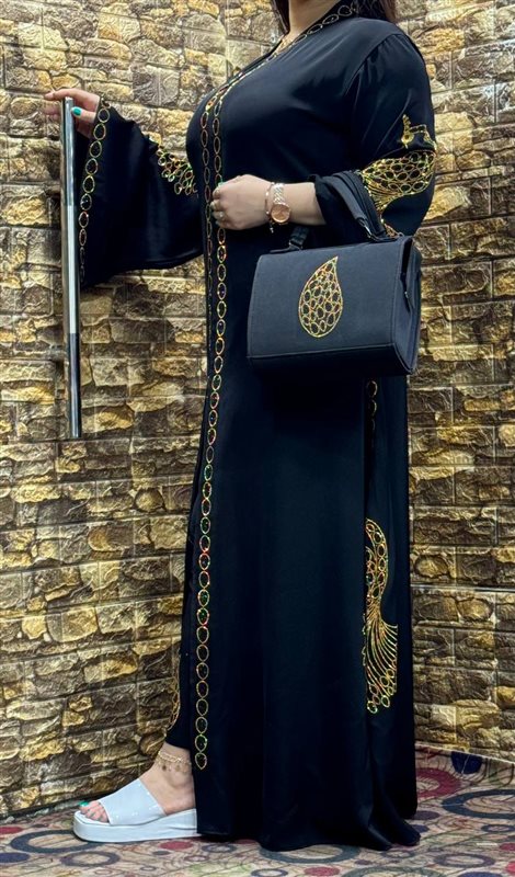 طاووس ذهبي ( عبايه-بنطلون-طرحه-شنطه-حزام)